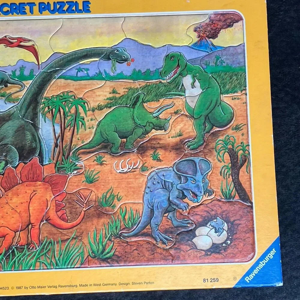 Ravensburger Dino SECRET PUZZLE Cardboard 1987 Dinosaur Facts On Tray Board Vtg